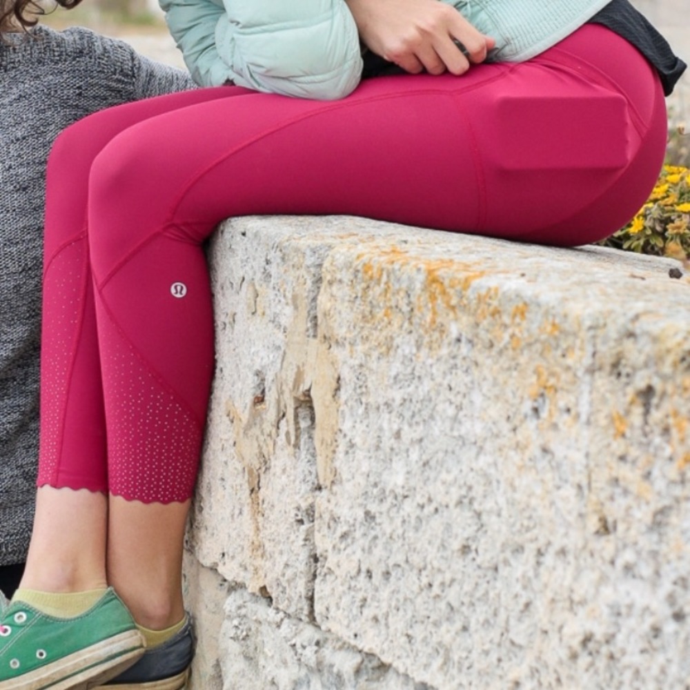 Lululemon leggings. 5 pockets!